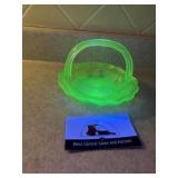 Uranium dish with handle