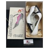 Vintage Custom Craft Womenï¿½s Shoes