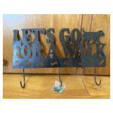 Metal leash holder