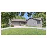 2610 1st Ave. Perry, IA