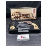 John Wayne Piistol Knife Boxed Set