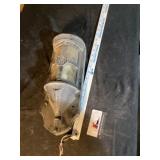 Light fixture