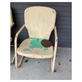 Metal lawn chair