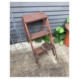 Metal stepstool