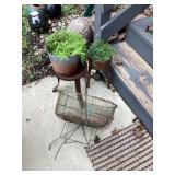 Flower pots