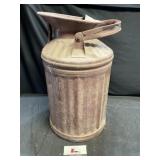 Davis Oil Can