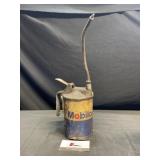 Mobiloil Can with Oiler