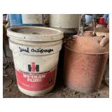 IH Plastic 5 Gallon and Metal can