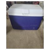 Rubbermaid cooler