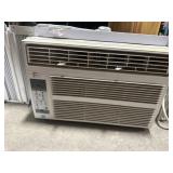 Window air conditioner