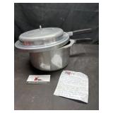 Pressure cooker