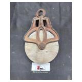 Barn pulley