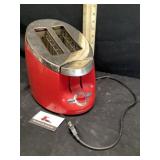 Hamilton Beach toaster works as it should