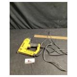 DeWalt electric stapler works as it should