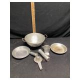 Aluminum kitchenware