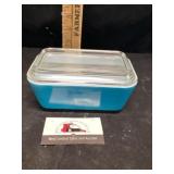 Pyrex refrigerator dish