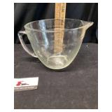 Anchor hocking fire king measuring bowl