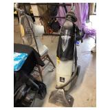 Oreck XL Shield scrubber works as it should