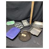 Pyrex pie dish and baking pans