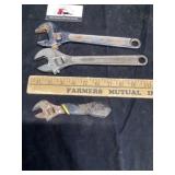 Adjustable wrenches
