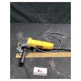 DeWalt disc grinder works as it should