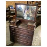 Rolling Spoon carved dresser approximately 17 x