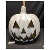 Jacko lantern lighted battery operated needs