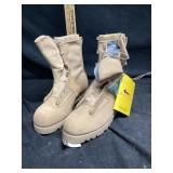 New boots size 11W