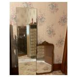 2 Mirrors