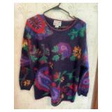 Sweater womenï¿½s size M