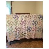 Quilt pinwheel or wind blown design