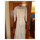 Grandmas wedding dress no size
