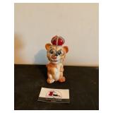 Davar vintage pin cushion