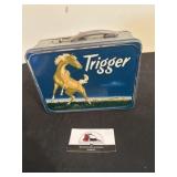 Trigger lunchbox