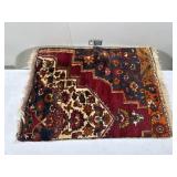 Vagreigh knotted Rug