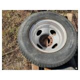 Tire  225/75r16