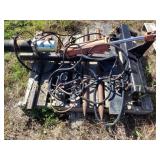Hydraulic bale mover