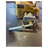 Tee valve