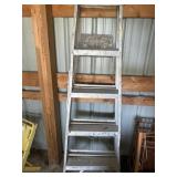 Aluminum Step Ladder