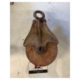 Louden Wooden Pulley
