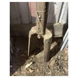 Post hole digger