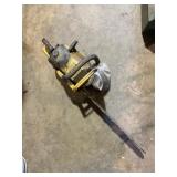 John Deere  20" bar Chainsaw