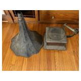 Phonograph