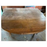 Drop leaf table