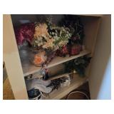 Assorted floral decorations
