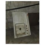 Porcelin counter top with sink