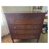 Vintage 4 drawer wooden dresser