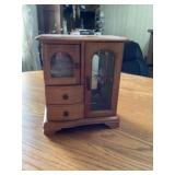 Jewelry box