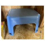 Plastic step stool