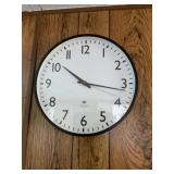 S & N Clock